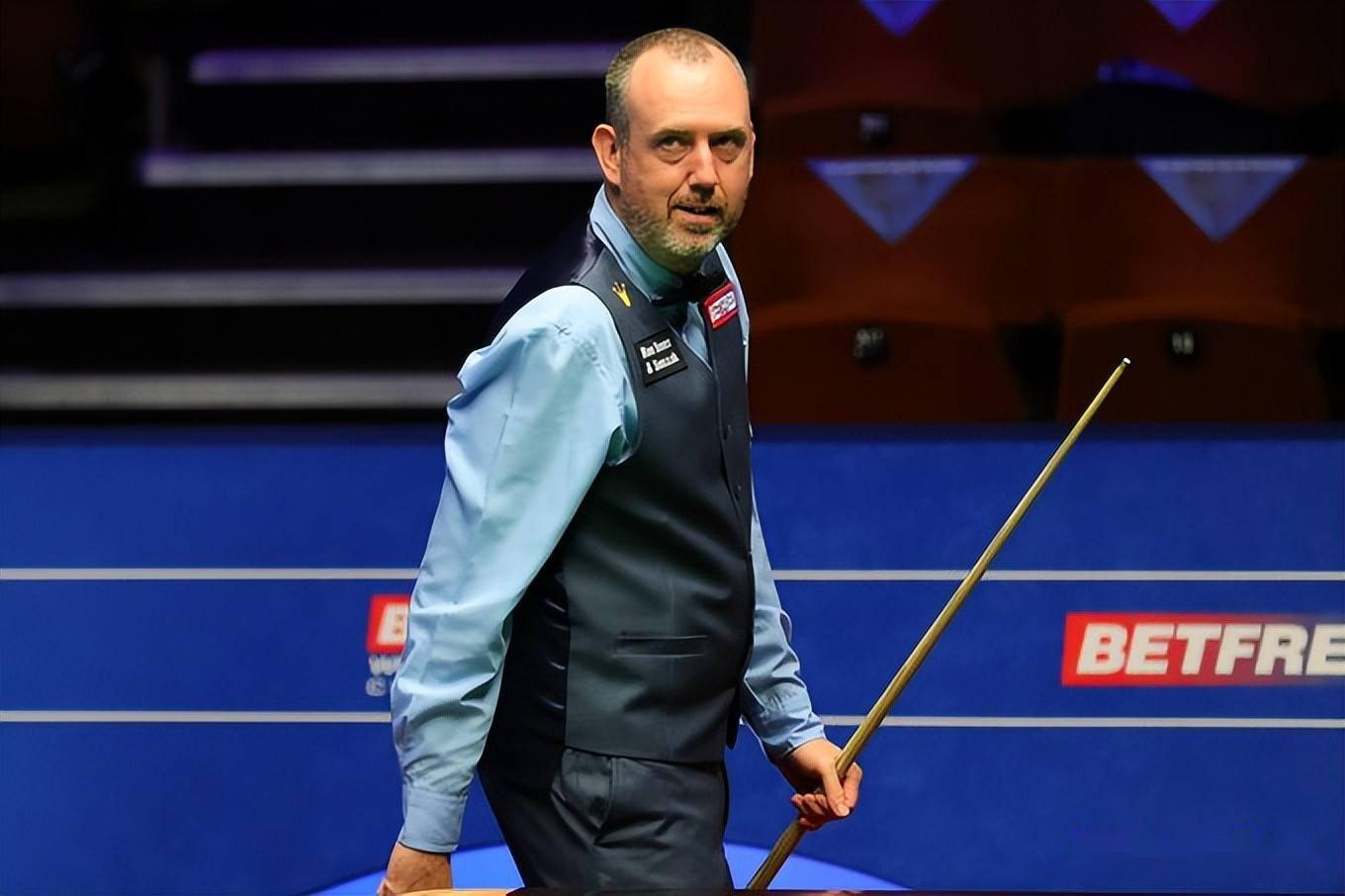 而是激励年 而是激励年