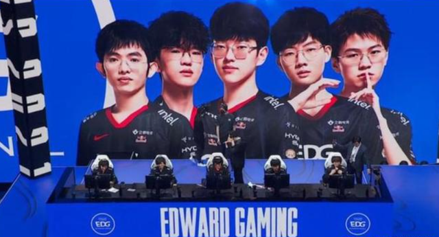 格既冷静又 格既冷静又