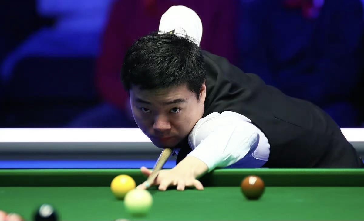 史无前例！英超夏窗首次分段开启，利物浦高价签+曼联续约危机有望改写格局！.