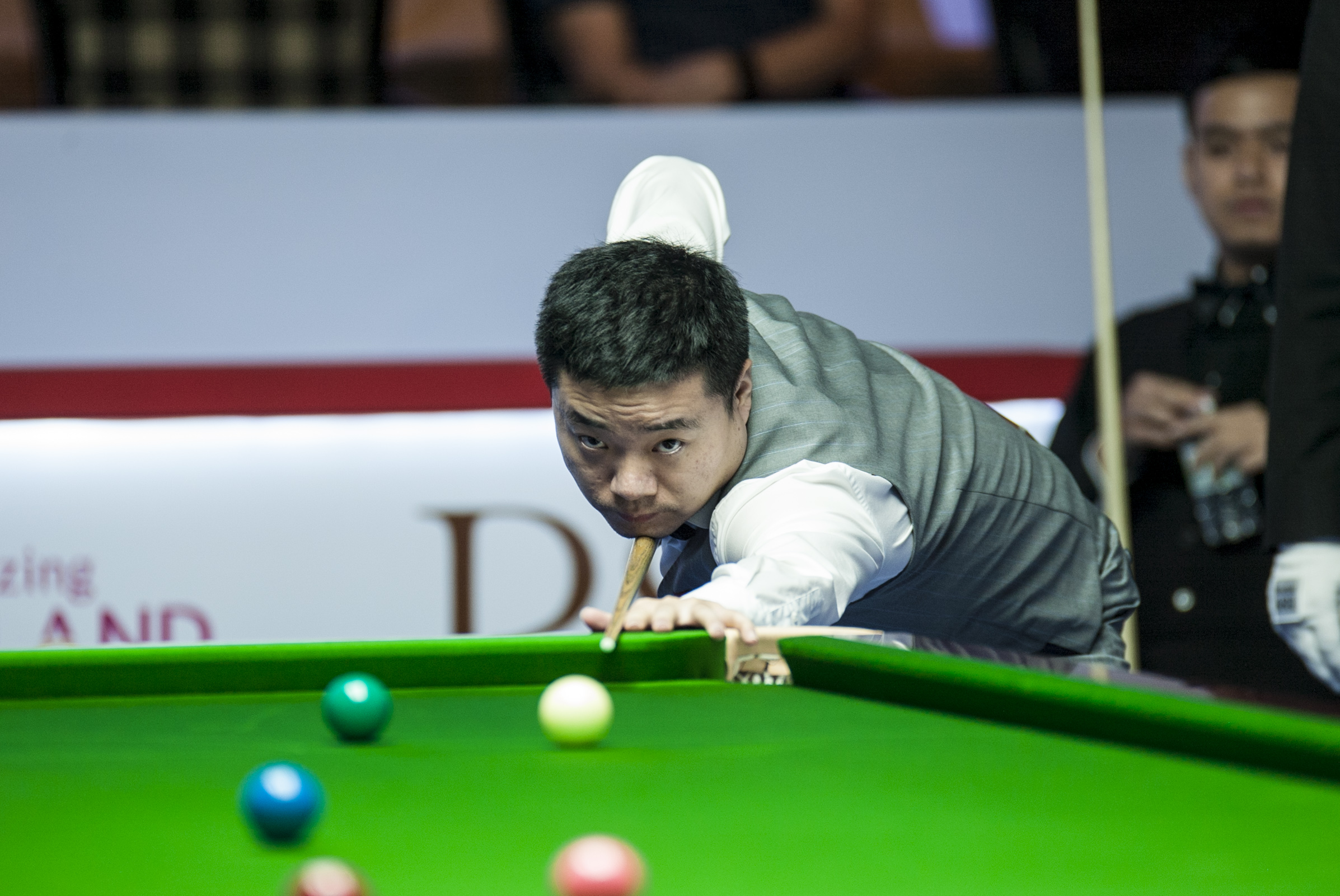 并未一脚长 并未一脚长